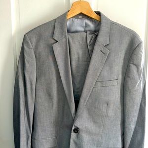 Express Innovator suit - 38R